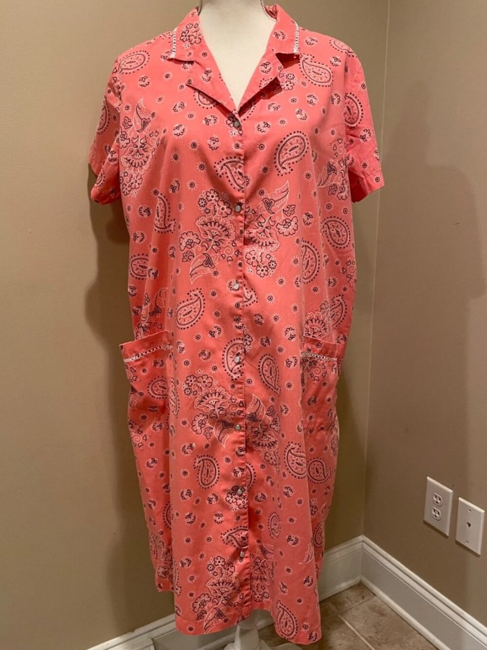 Vintage Pink K Pink Bandana Print Duster Robe Pearl Snap Western Large